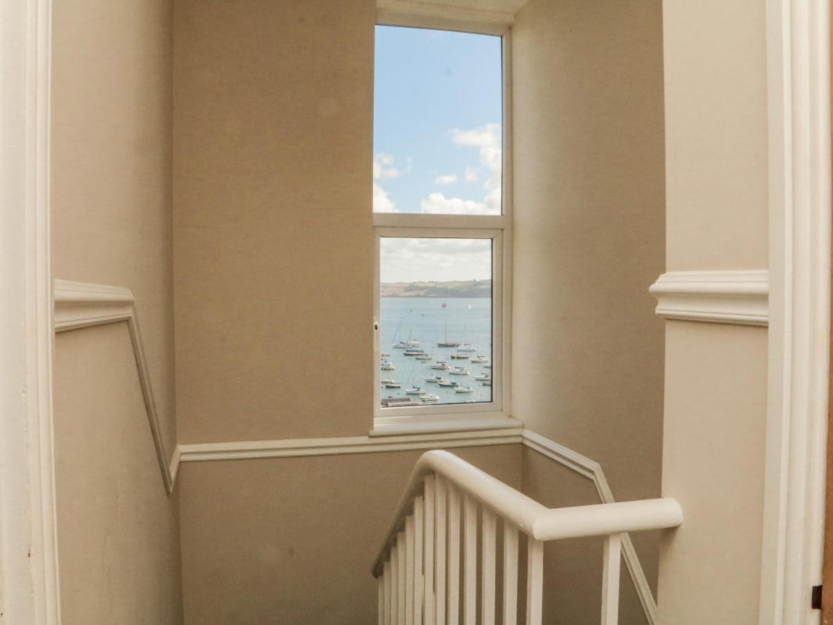 Through The Porthole Villa Falmouth Ngoại thất bức ảnh